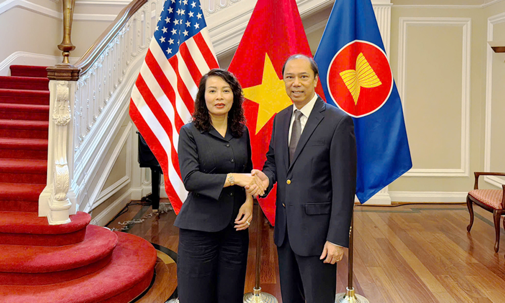 Bac Ninh delegation visits Vietnamese Embassy in US
