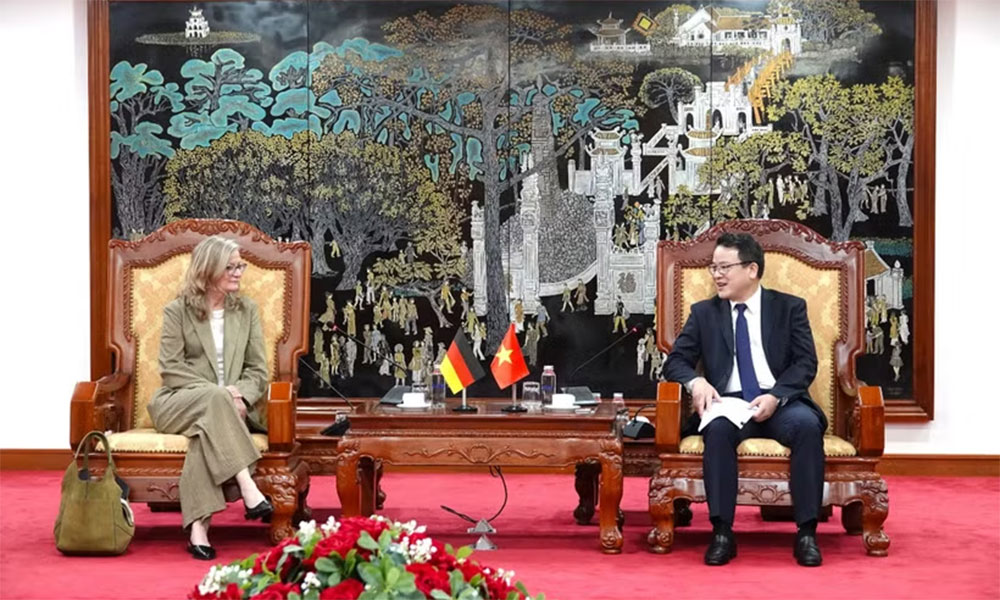 Vietnam, Germany step up cooperation in infrastructure development, green growth