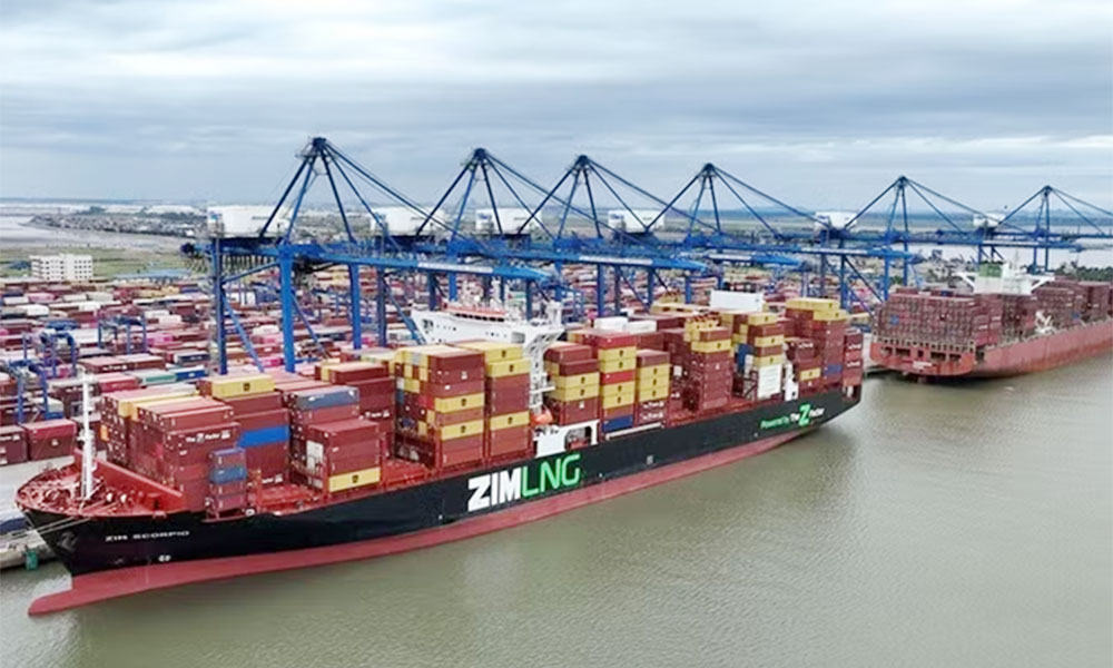 Trade turnover exceeds 445 billion USD in five months