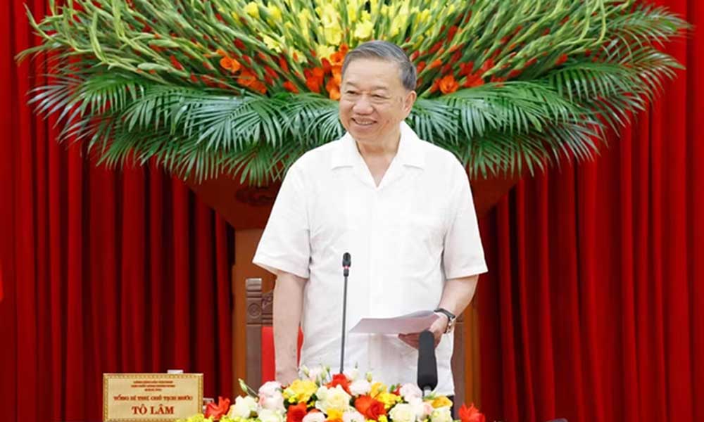 Top leader calls for reform of Party leadership methods to ensure strategic autonomy, sustainable growth