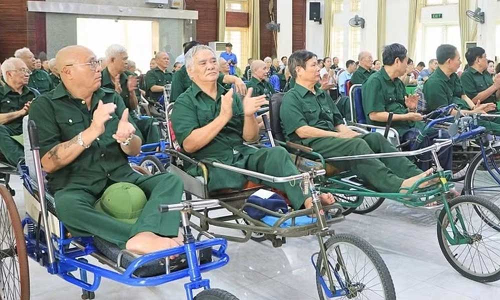 People with meritorious service to receive gifts on War Invalids and Martyrs' Day