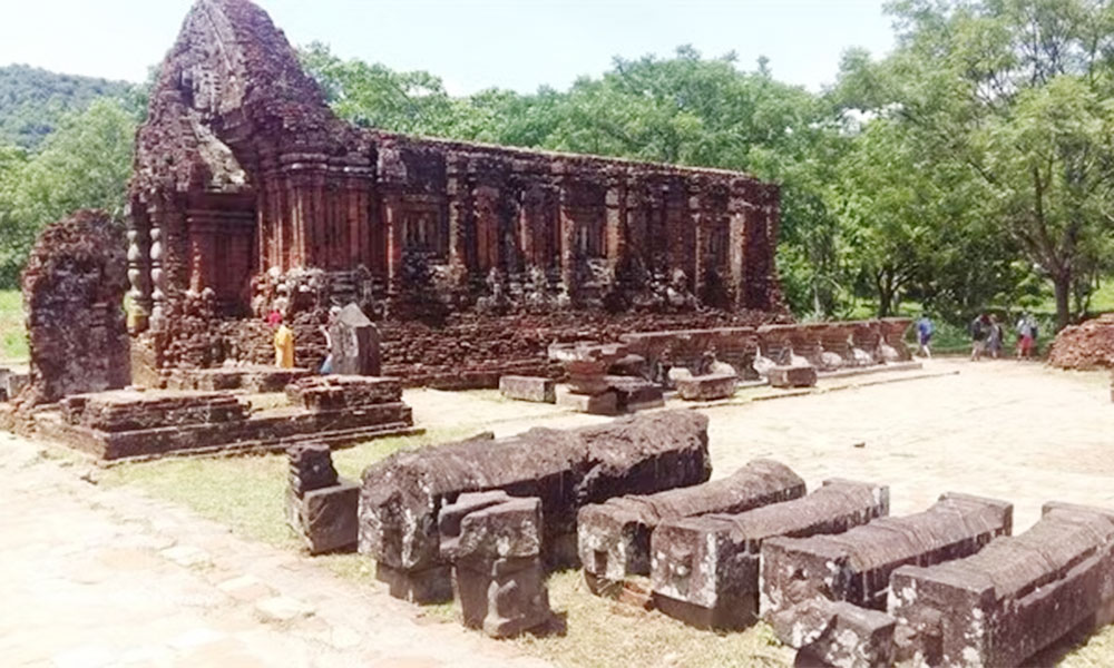 Ancient inscriptions collection set for heritage recognition