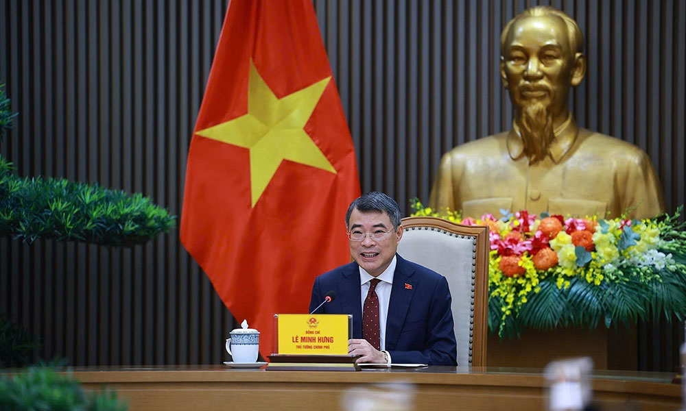 Vietnam, China promote development strategy connectivity, substantive cooperation