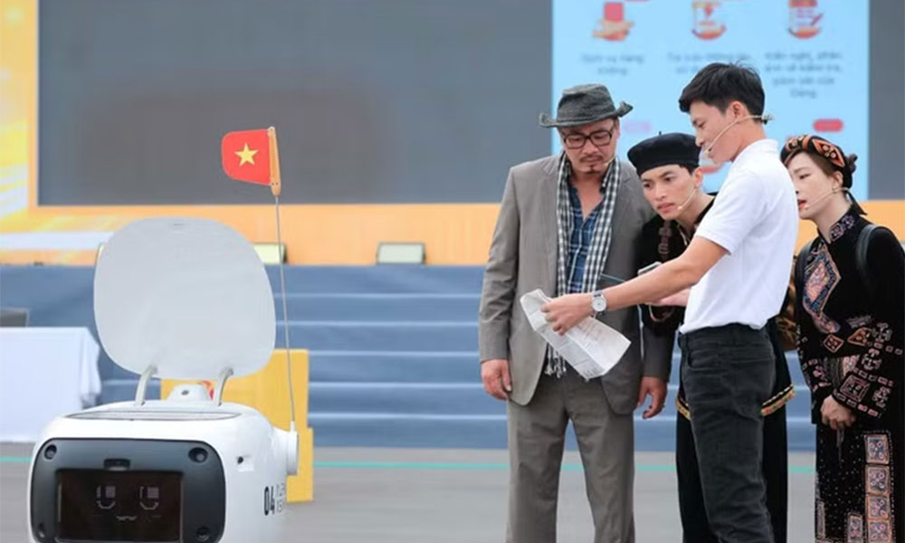 Vietnam targets at least 10 large strategic technology firms by 2030