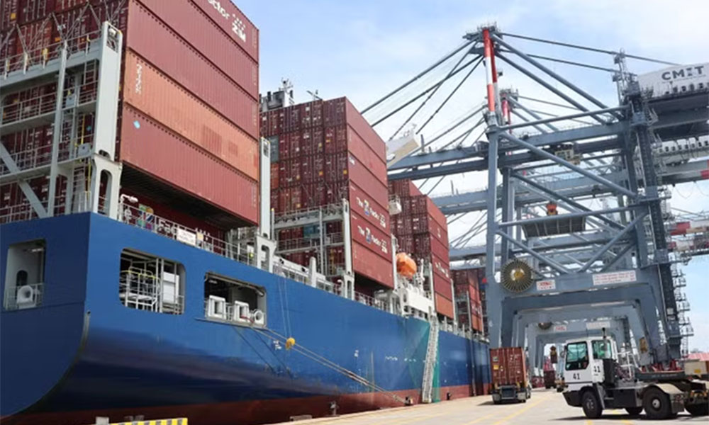 Vietnam emerges as ASEAN growth engine after 30 years of integration