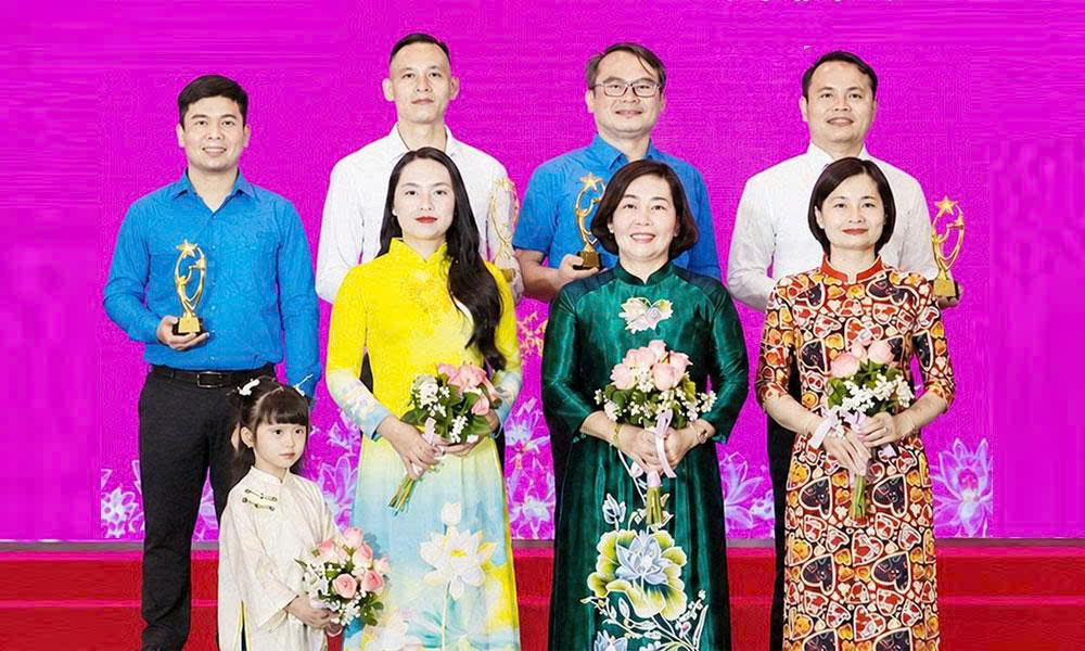 4 families in Bac Ninh commended nationwide