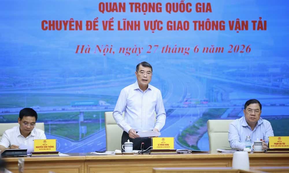Key transport projects must not be delayed without objective reasons: PM