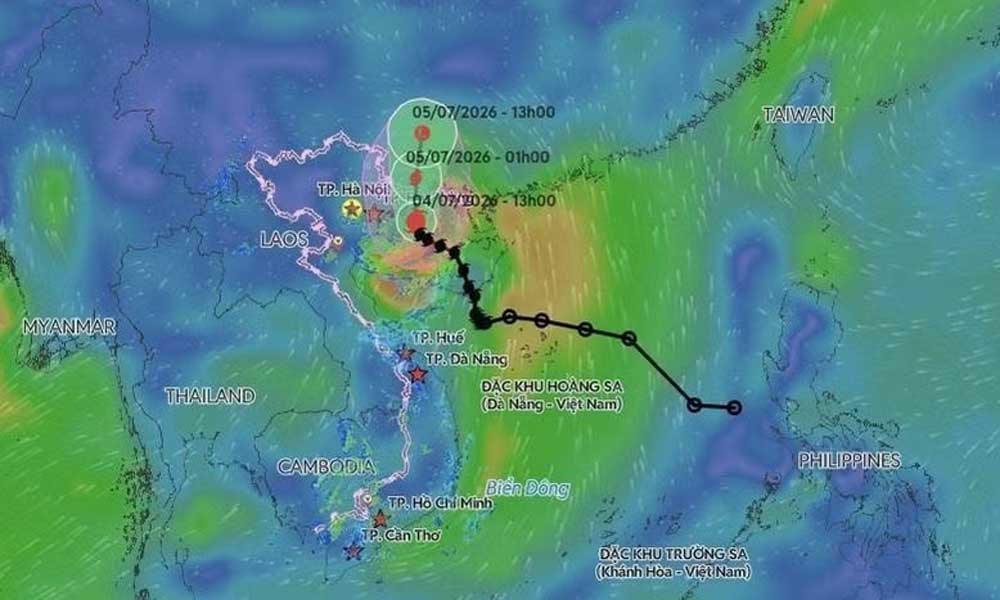 Hai Phong deploys radar system to steer fishing vessels to safety ahead of Storm Maysak
