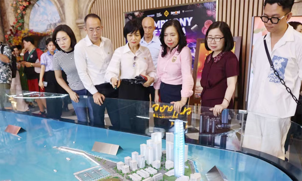 Deputy FM calls for world-class media facilities for APEC 2027 in Phu Quoc