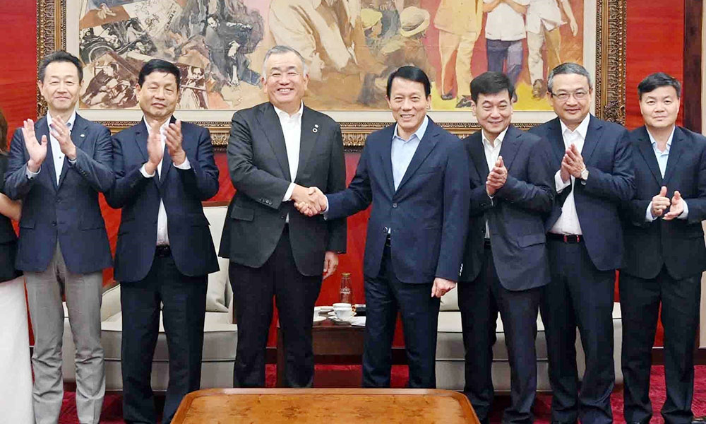 Minister invites Japanese logistics firm to develop transport infrastructure at Gia Binh airport