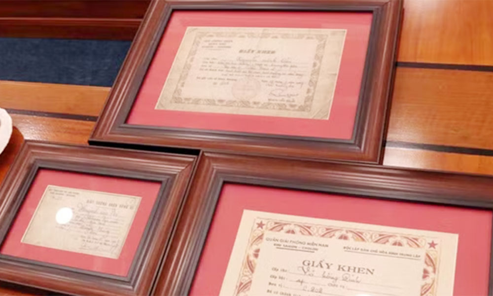 500-day campaign receives war memorabilia, martyr records