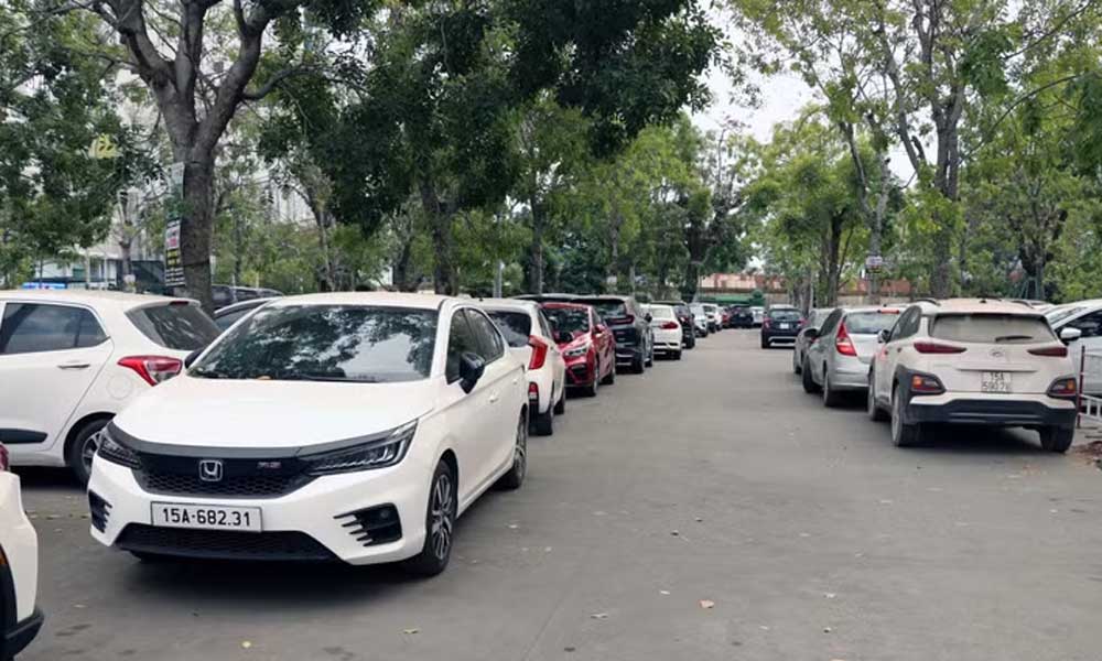 Vietnam's auto sales rise 15%, hybrid, imported vehicles continue to outperform