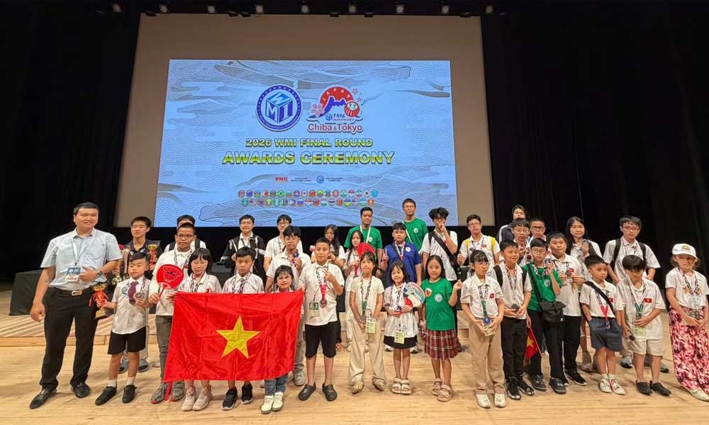 Vietnamese students shine at int'l mathematics competition in Japan
