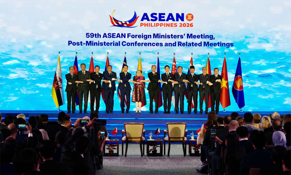 Vietnam proposes four measures to strengthen ASEAN solidarity, resilience, connectivity