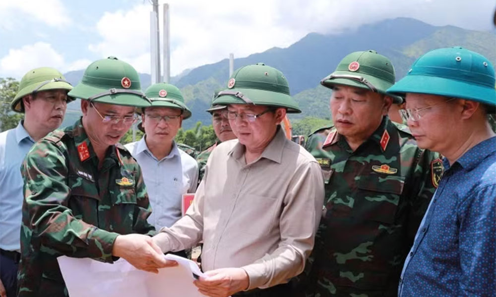 Deputy PM rushes to Lai Chau flood zone, pledges fast rebuilding after deadly disaster