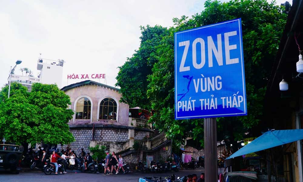 Hanoi to support low-income residents in replacing high-emission motorbikes