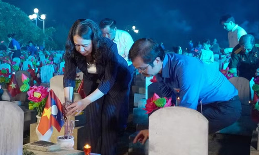 National candle-lighting ceremony honours fallen heroes