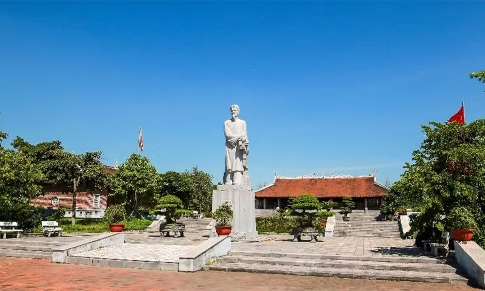 Exhibition honours heritage of eminent scholar Le Quy Don