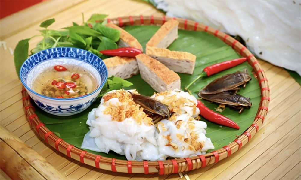 Hanoi ranks among world's top 10 street food cities