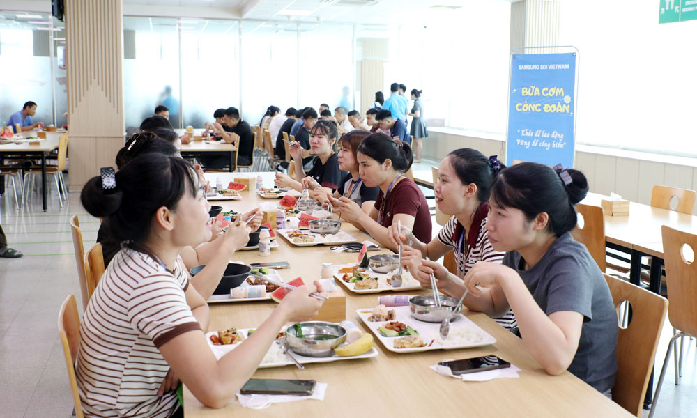 More than 300,000 union members benefit from “Trade union meal” programme
