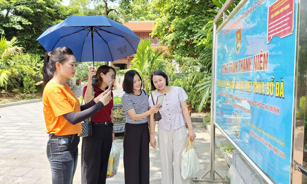 Smart tourism brings heritages closer to tourists