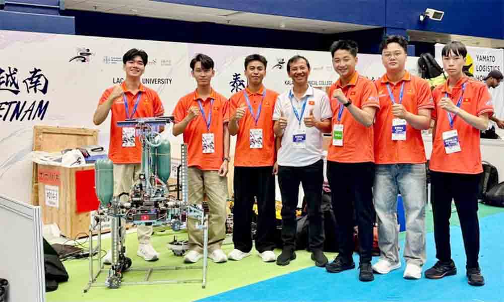 Vietnam team wins three awards at ABU Robocon 2026