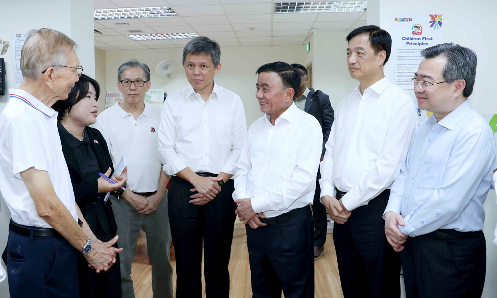 Key Vietnamese leader concludes successful official visit to Singapore
