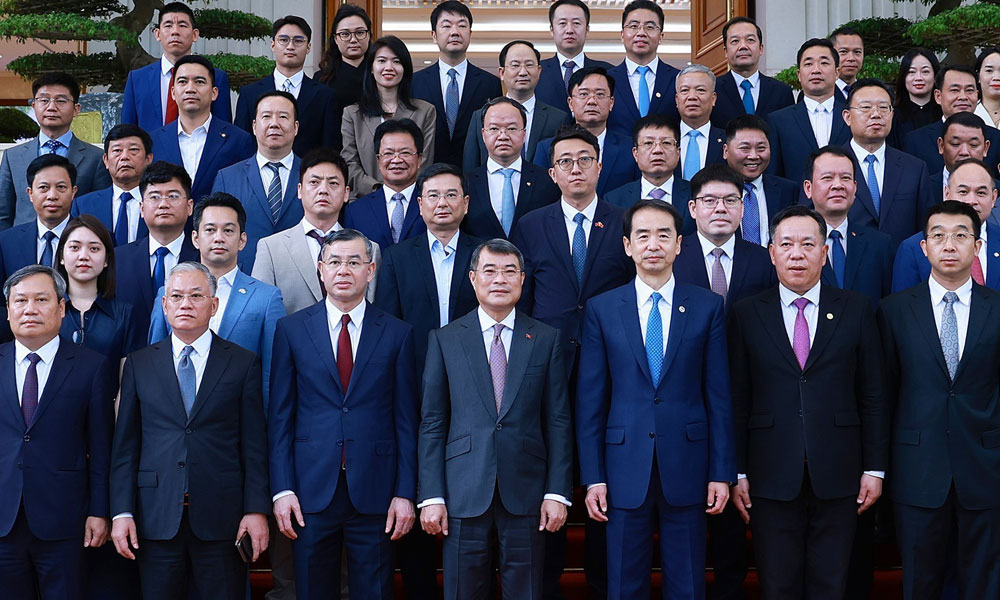 PM urges Chinese firms to increase investment with higher quality, advanced technologies