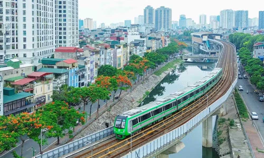 Hanoi offers five days of free bus, metro rides for National Day