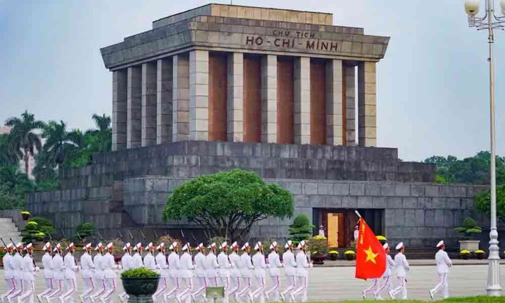 Leaders of nations extend congratulations to Vietnam on National Day