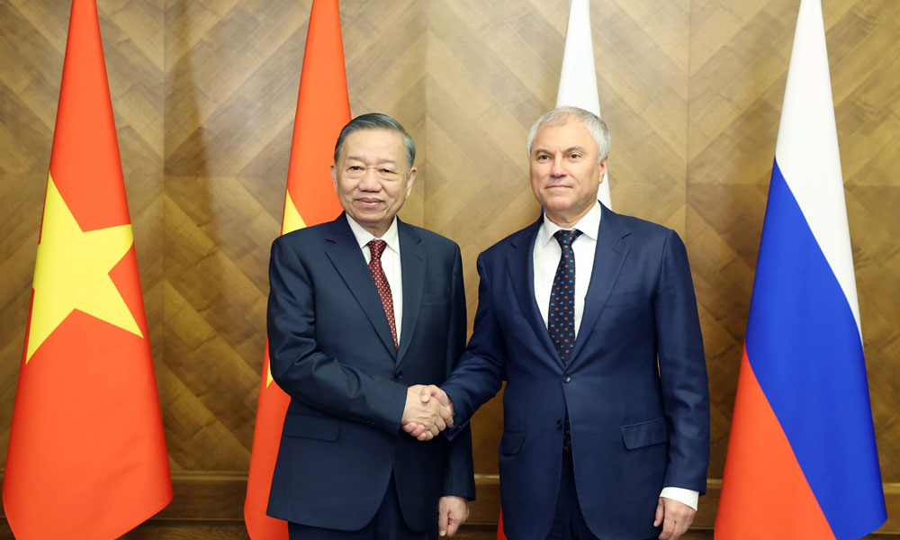 Top Vietnamese leader meets with Chairman of Russia’s State Duma
