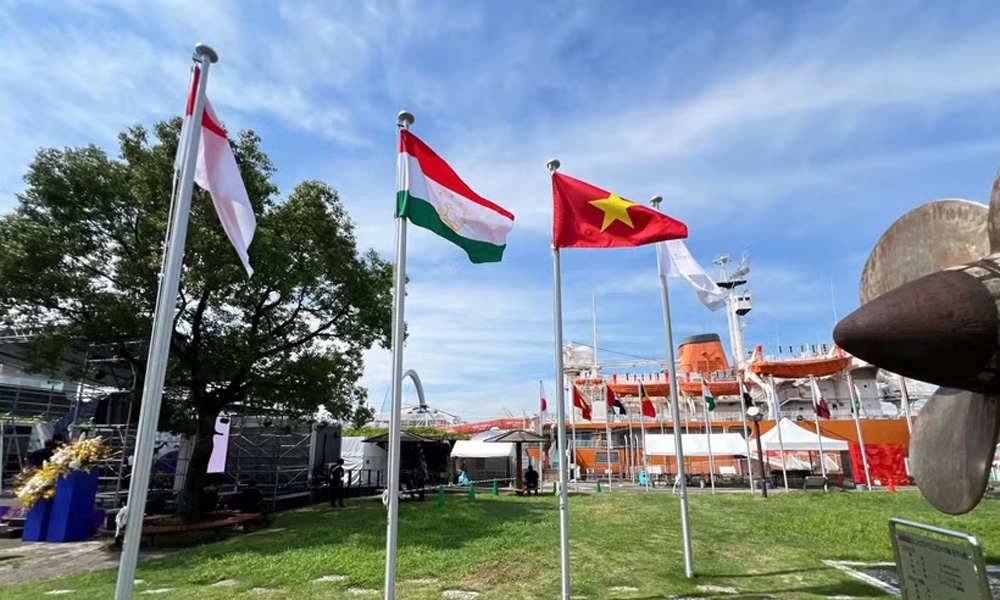 Vietnamese national flag flies at 2026 Asian Games