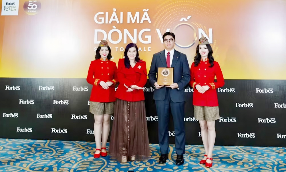 Forbes once again honours Vietjet among Top 50 listed companies 2026 in Vietnam
