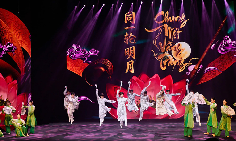 Vietnam-China art programme celebrates 2026 Mid-Autumn Festival