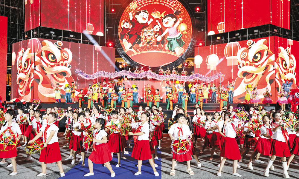 Bac Ninh brings joyful Mid-Autumn Festival to disadvantaged children