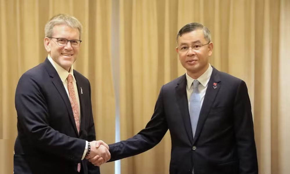 Vietnam, US step up investment, financial cooperation