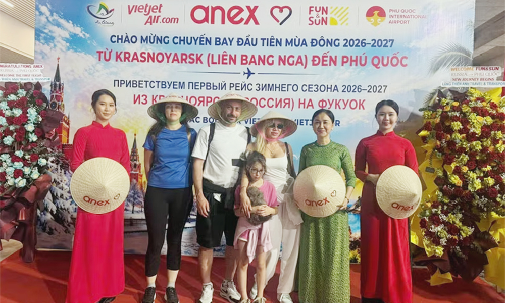 First direct flight from Russia brings more than 370 tourists to Phu Quoc