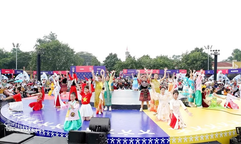 World Culture Festival brings vibrant global showcase to Hanoi