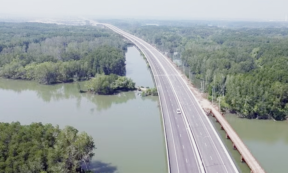 Corridor expressway links Mekong Delta with Long Thanh int’l airport