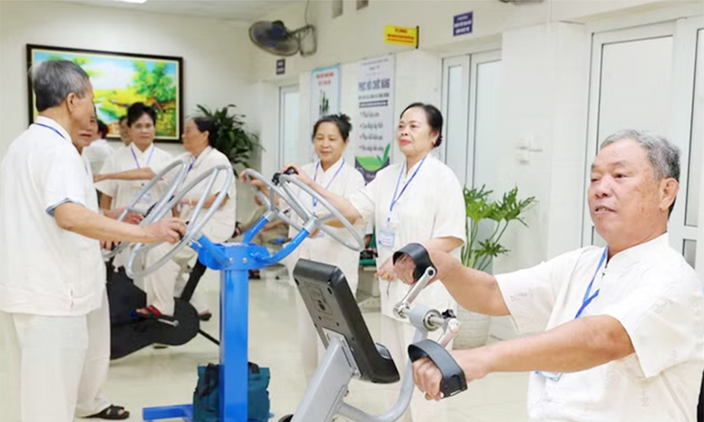 Vietnam moves to adapt to rapid population ageing, expand silver economy