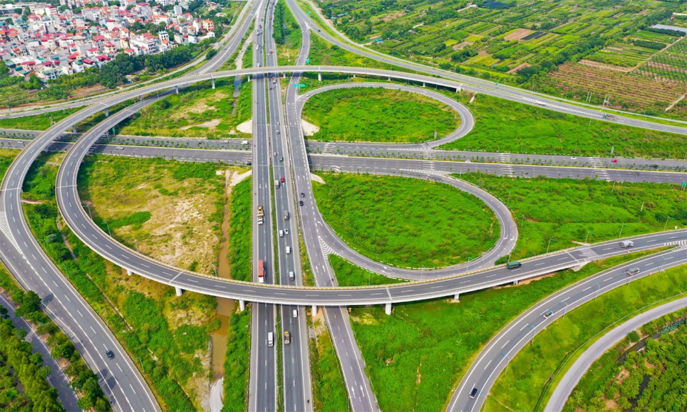 WB raises Vietnam’s 2026 growth forecast to 7.4% on strong AI-related exports