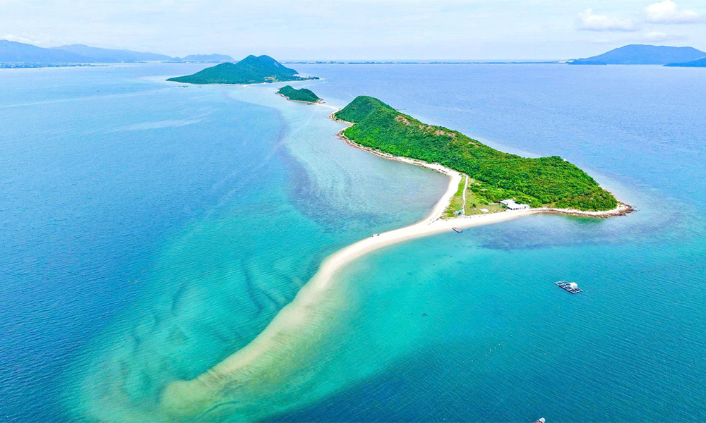 Vietnam pilots visa exemption for Chinese tour groups visiting Khanh Hoa