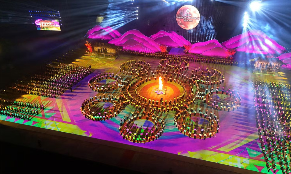Muong Lo Festival 2026 opens with grand Xoe dance performance