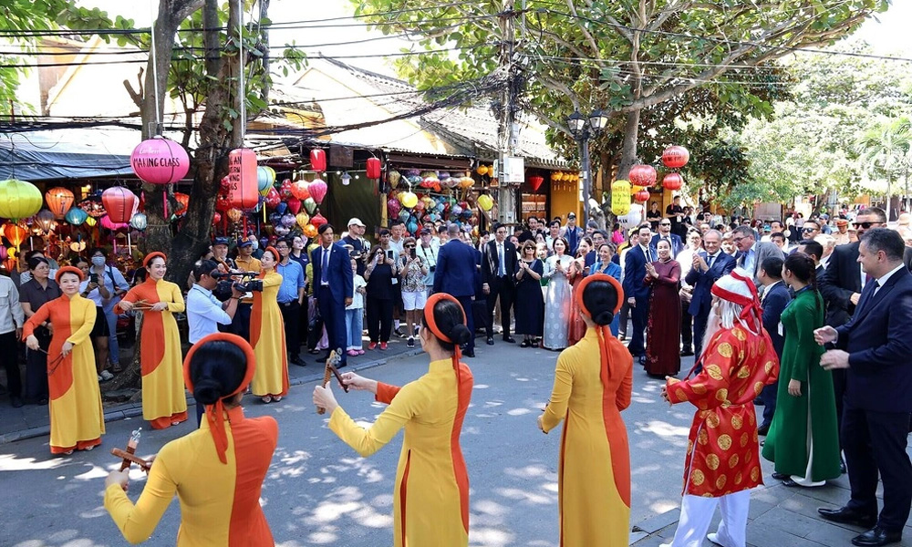 Polish Prime Minister visits Hoi An Ancient Town