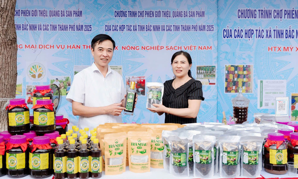 Bac Ninh women seek new markets for local products