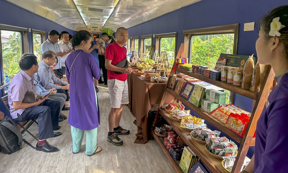 Hue – Da Nang heritage train route welcomes more than 27,600 passengers