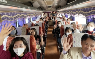 Người dân háo hức đi xe miễn phí dự Lễ hội trái cây Bắc Ninh 2025