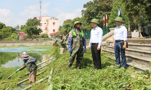 Phường Bắc Giang tập trung xử lý ô nhiễm hồ Đầm Sen