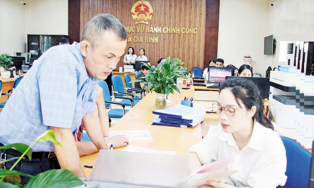  Giải quyết thủ tục hành chính: Lượng hồ sơ lớn, không để gián đoạn