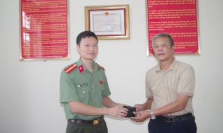 Thiếu tá Nguyễn Văn Sơn: Nhặt được của rơi, trả người đánh mất